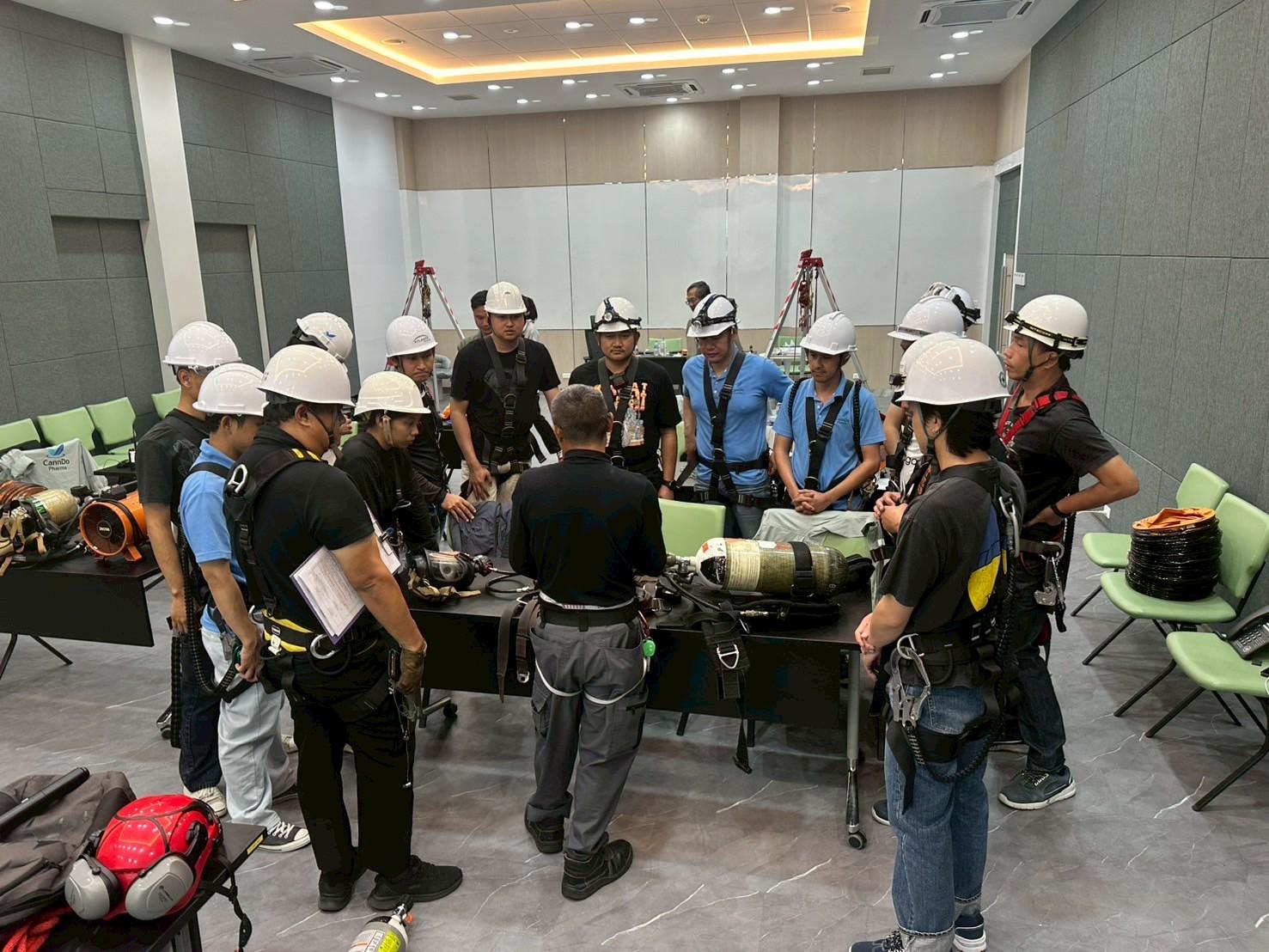 LINE_ALBUM_Quality _ Safety_250603_4